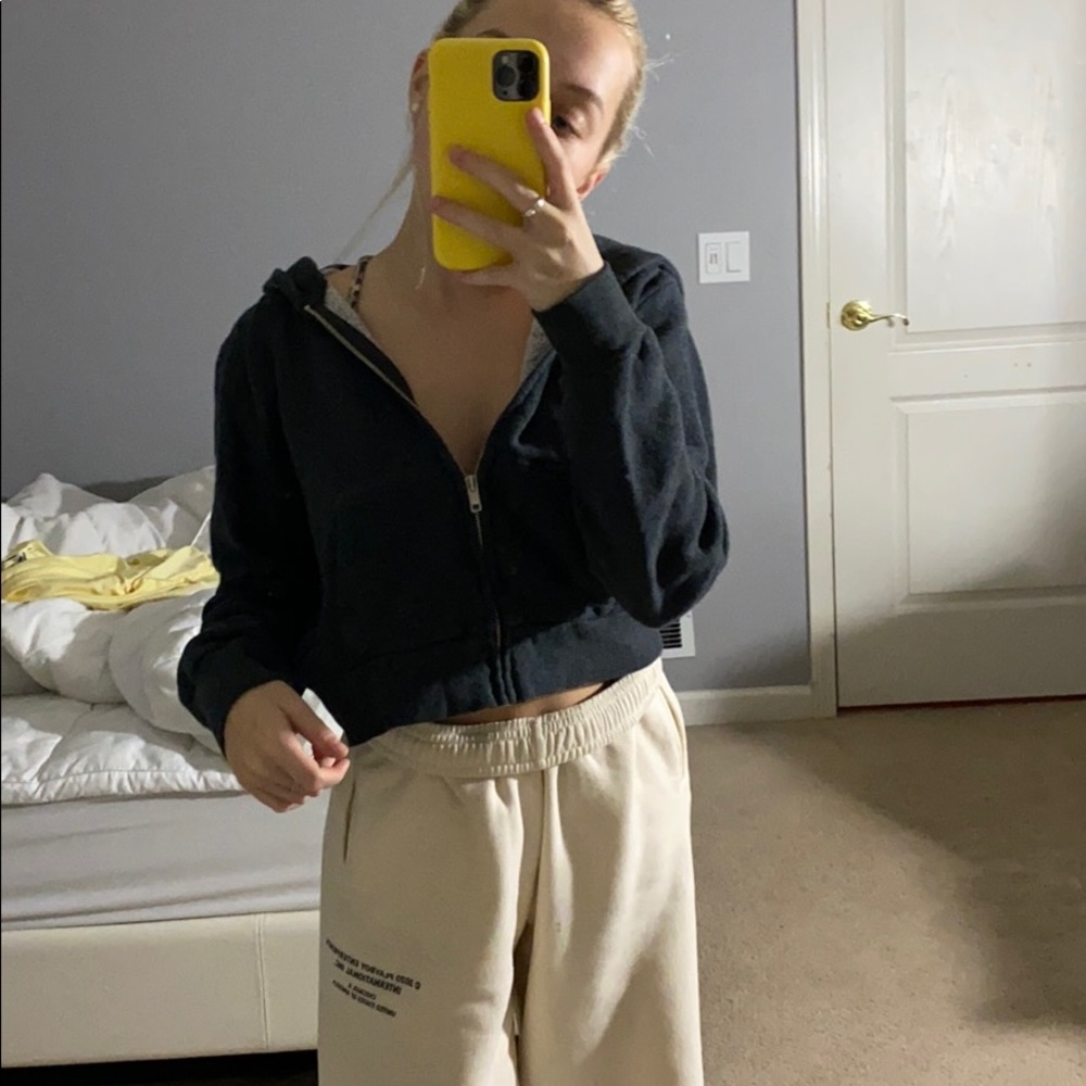 Brandy zip up
